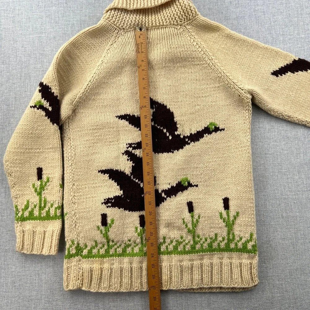 Vintage 60s Mary Maxim Cowichan Duck Hunting Wool Cardigan Men Medium Cream